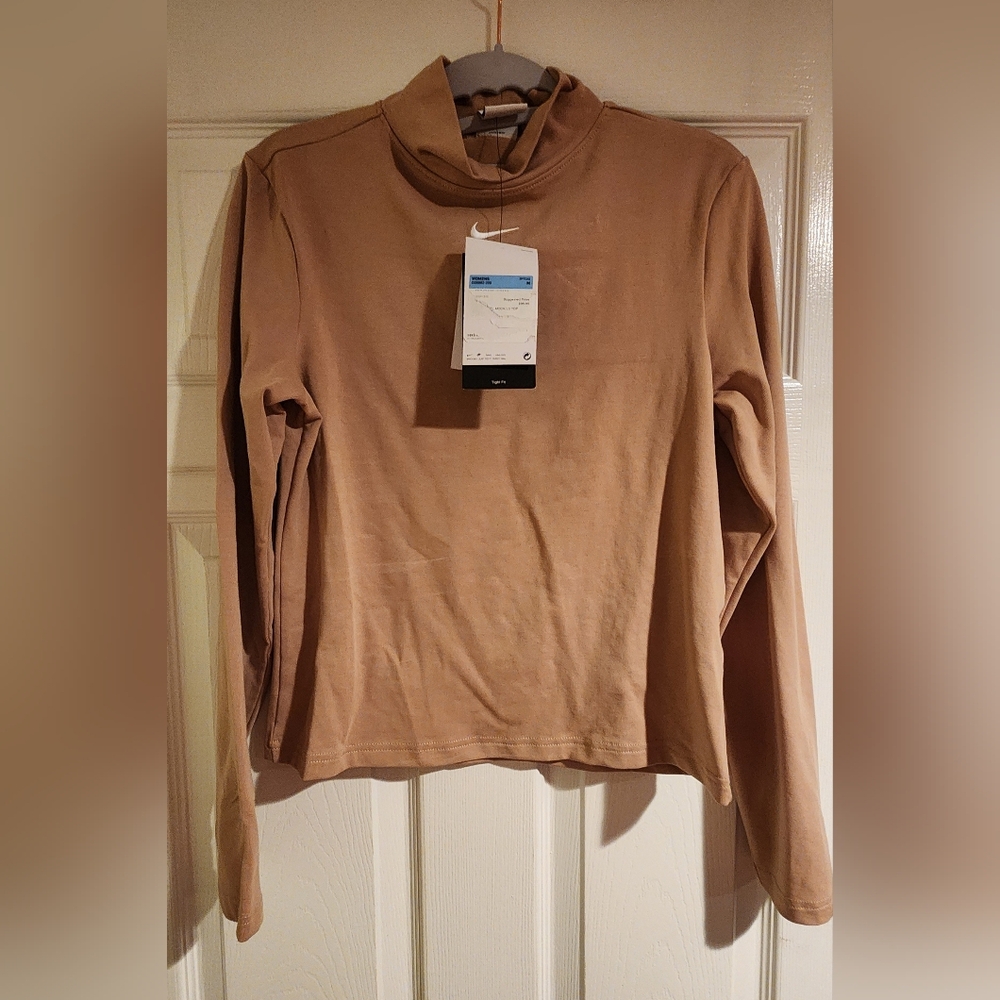 Women's Nike high neck athletic shirt